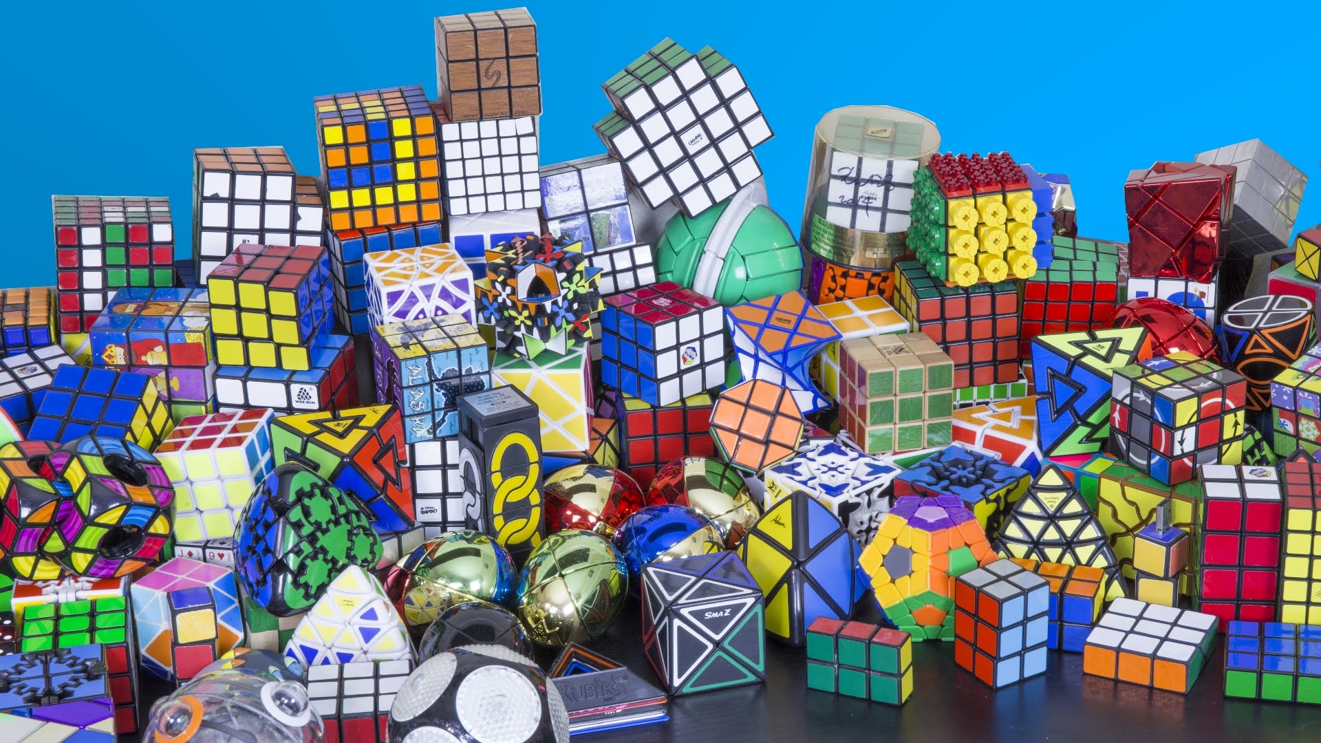 Объем кубика рубика. Кубик Рубика. Кубики рубики. Сложные кубики рубики. Головоломка кубик Рубика.
