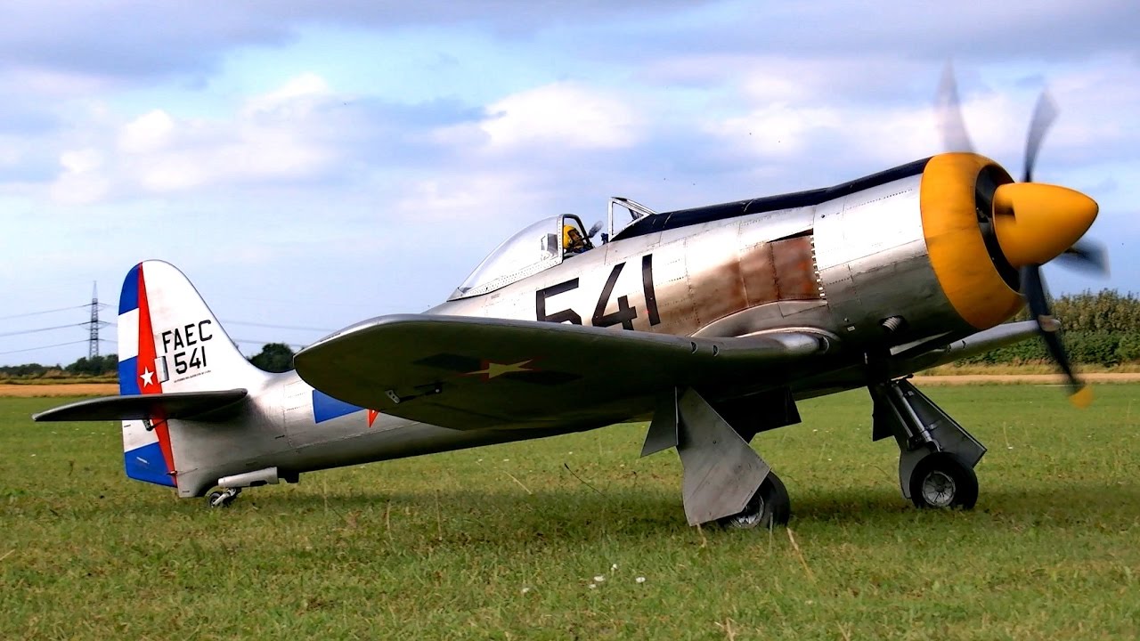 BIG RC HAWKER SEA FURY SCALE MODEL AIRPLANE FLIGHT DEMO / Euroflugtag Rheidt 2016