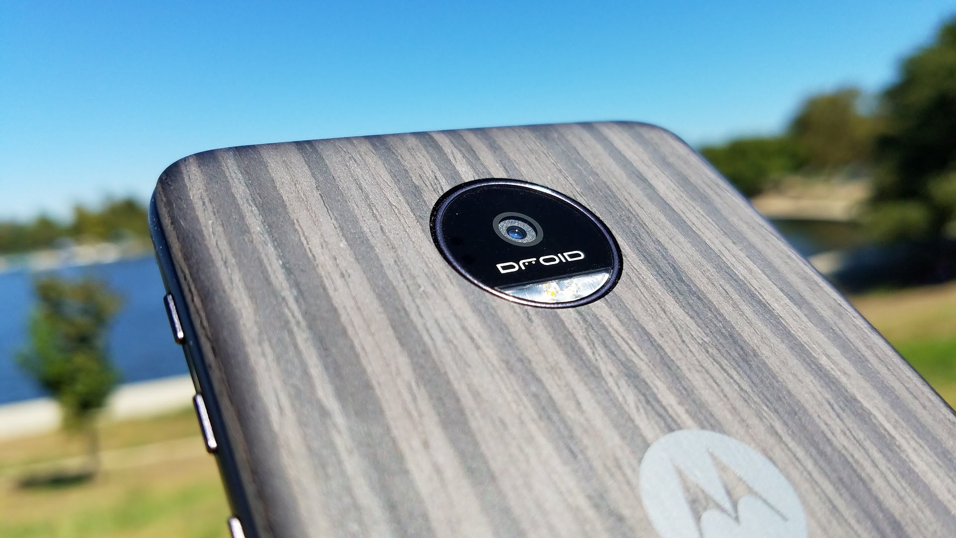 Real camera. Motorola Karma qa1. Телефон Motorola Karma qa1