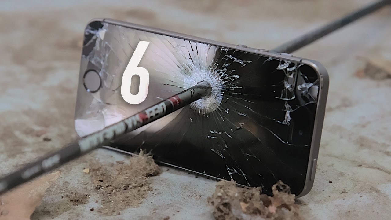6 разбить. Разбитый айфон. Раздавленный смартфон. Сломанный айфон 6.