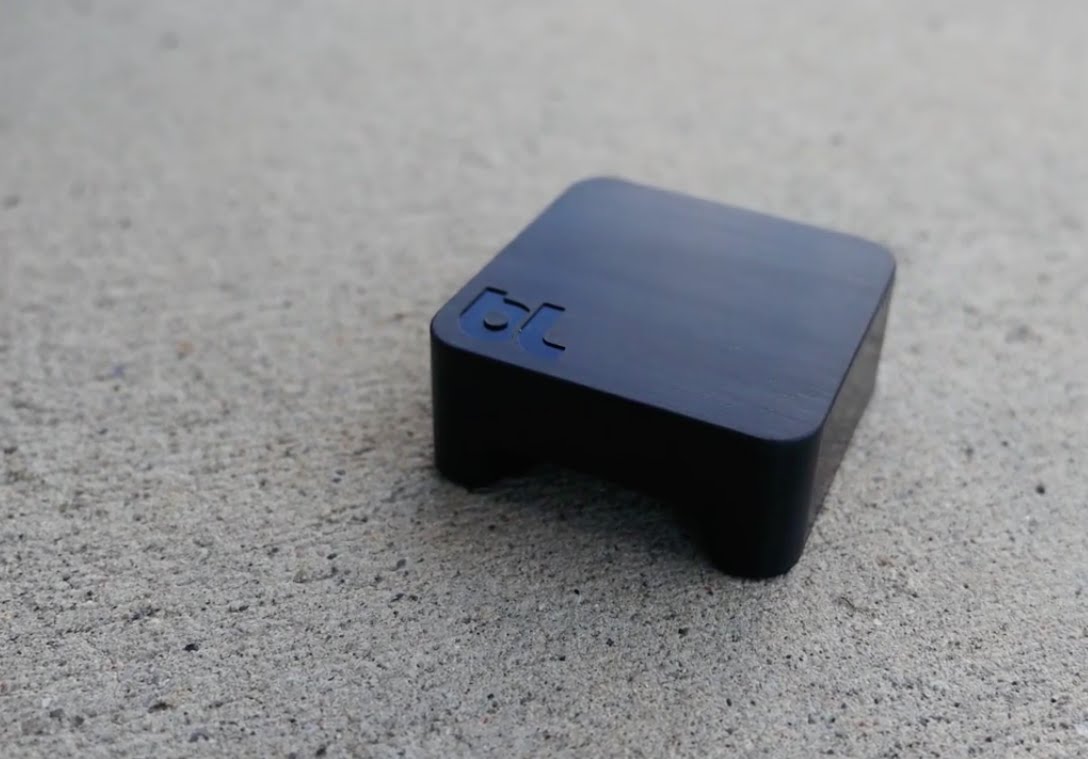 Make Glossy Plastic Look Like Brushed Aluminum in Under 1 Minute