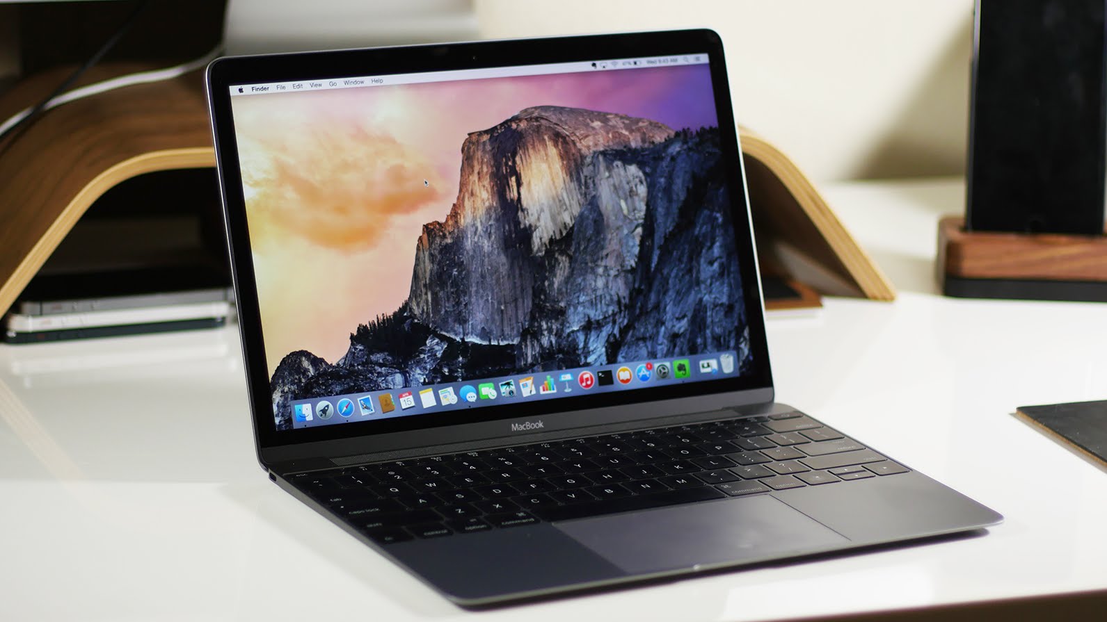 Retina дисплей macbook. MACBOOK 12 inch. MACBOOK 12 2016. Apple MACBOOK 2016 12-inch. Макбук ретина 12 2016.