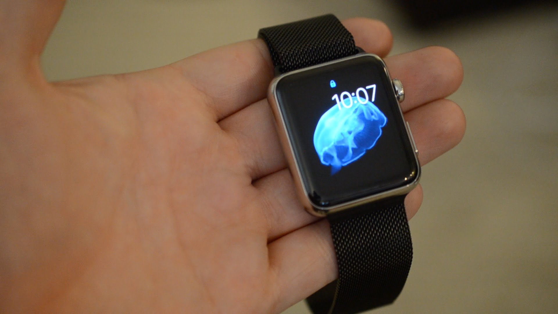 apple watch 4 space black milanese loop