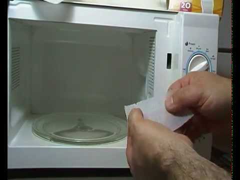 Se puede meter papel aluminio en el horno microondas