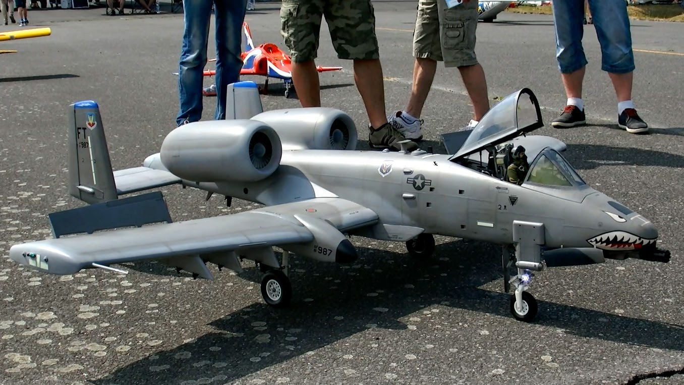 rc a10 warthog