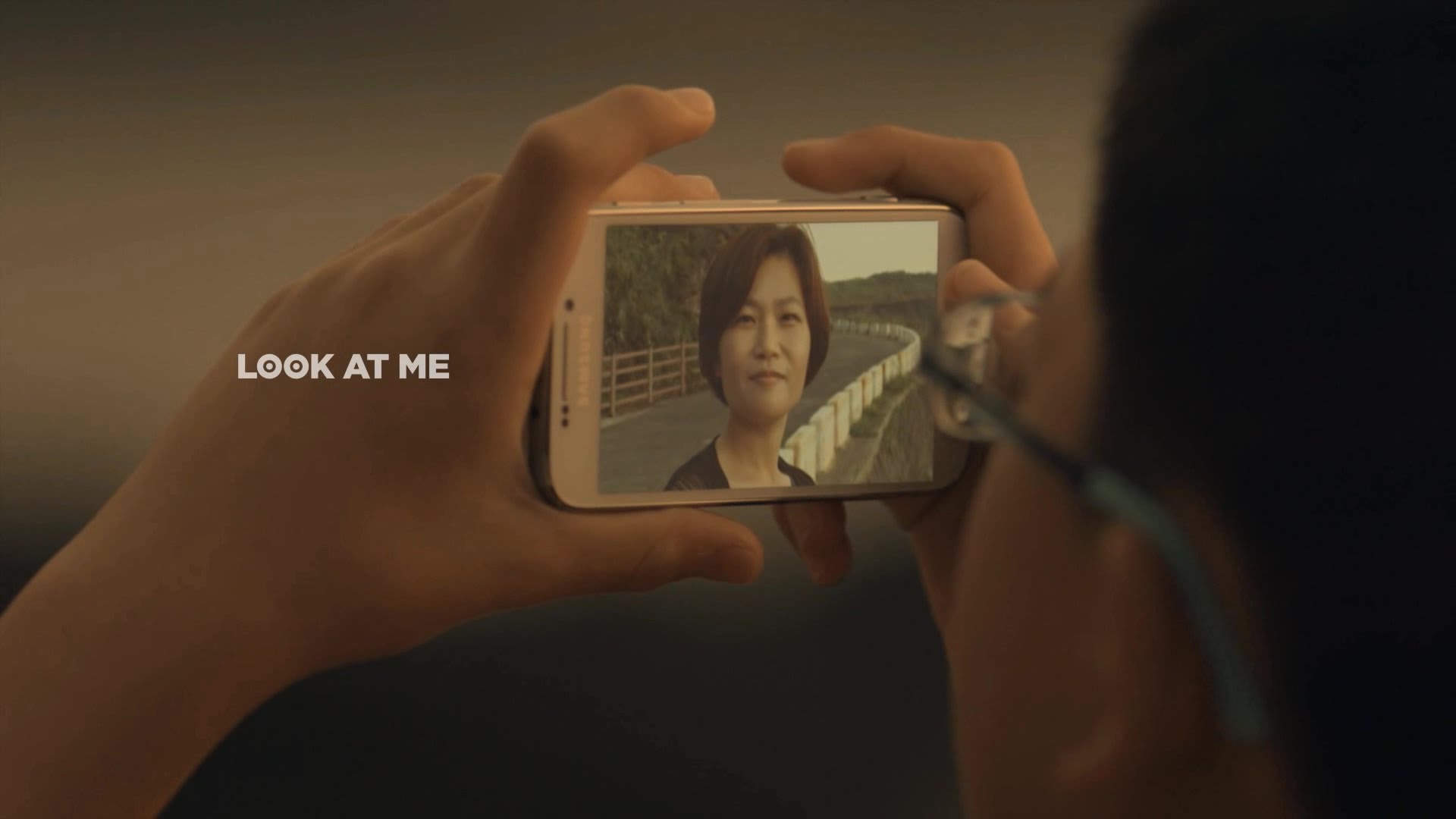 Look at me приложение для аутистов. Look at me ("посмотри на меня"). Look at me. Look me приложение. Приложения для аутистов.