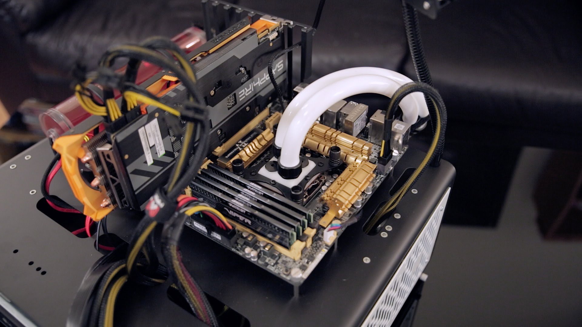 Easy v. Корпус Streacom bc1 Mini. Streacom bc1 Mini водяное охлаждение. Komplekt dlya testirowaniye PH. CPU Water Liquid Cooling помпа.