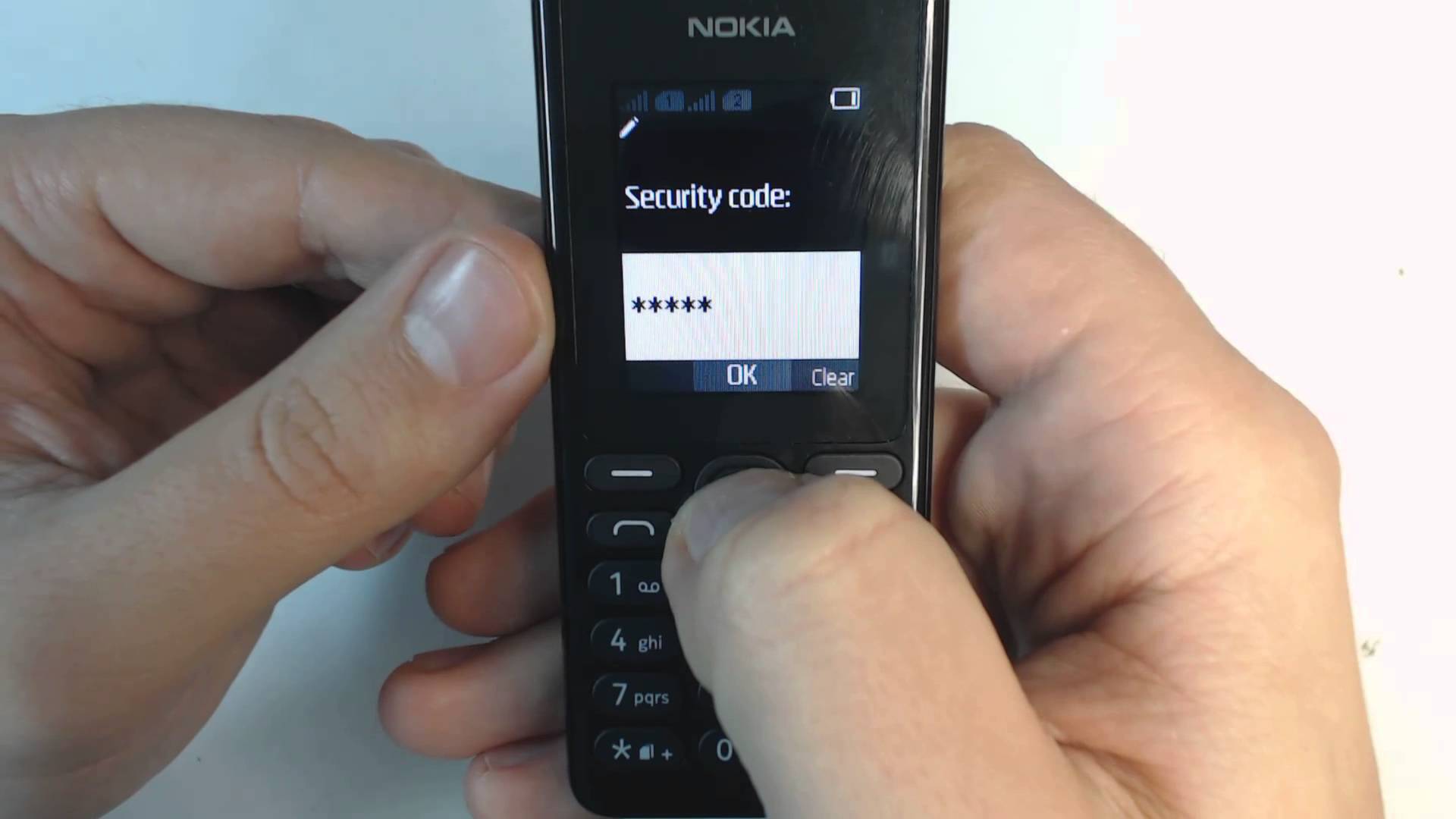 Как убрать забытый пин код. Пин код телефона нокиа кнопочный 105. Защитный код Nokia кнопочный. Защитный код нокиа 105. Телефон Nokia 108 Dual SIM.