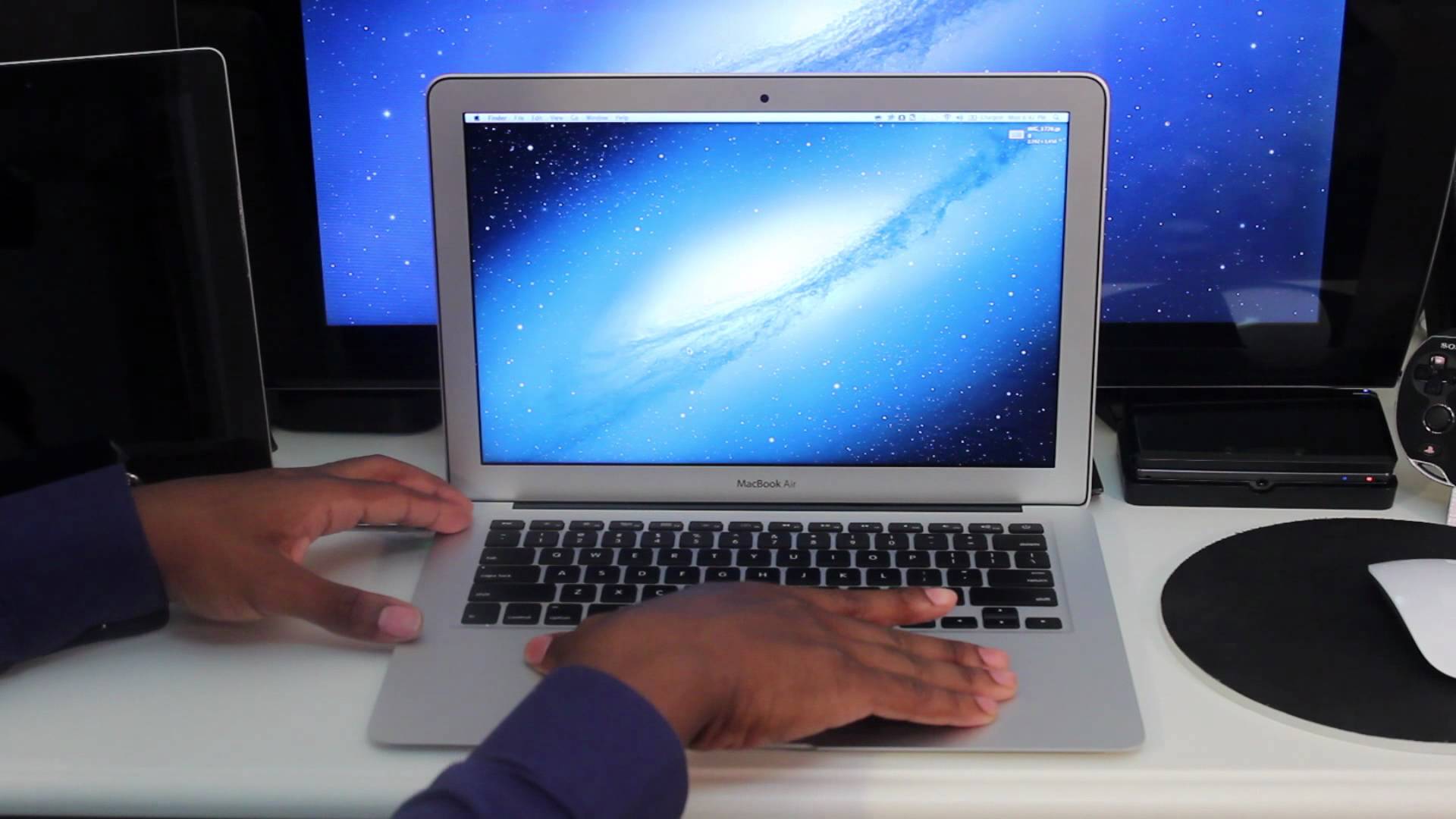 Макбук 2012 года. Макбук АИР 2012. MACBOOK Air 11 2012. MACBOOK Air 2012 WIFI. Проверить MACBOOK 2012 корпус