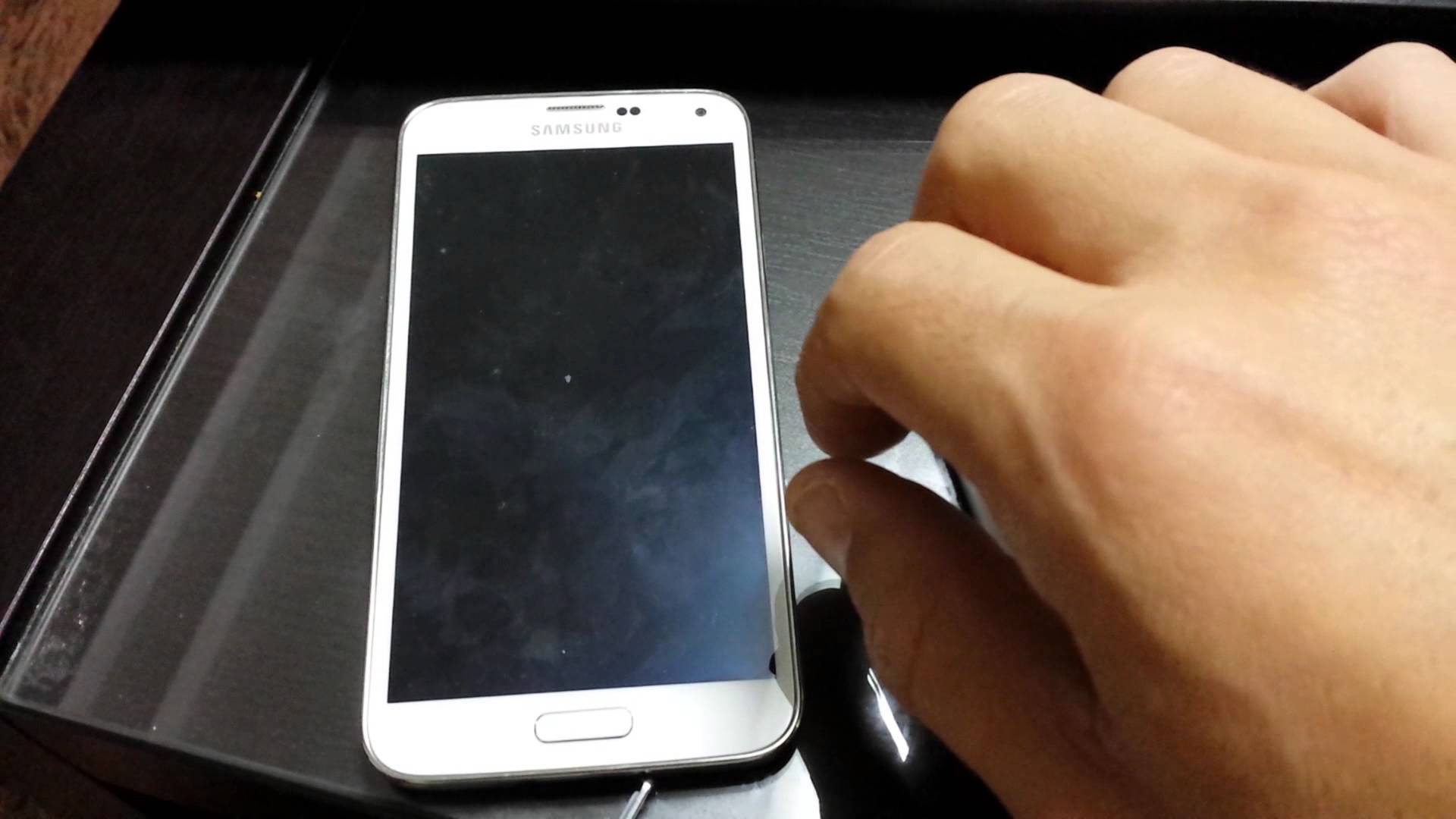 Дисплей нот. Samsung Phone Black Screen wont turn on. Samsung a10s Touch Screen not working. Telofonun ekraninin qirilmasi
