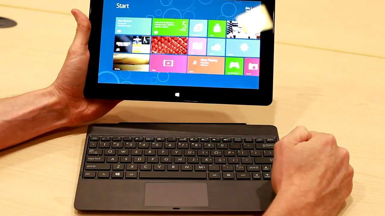 Asus windows. ASUS Windows RT Tablet 600. Планшет ASUS Windows 10. Планшет ASUS С клавиатурой Windows 8. ASUS планшет с клавиатурой Windows 7.