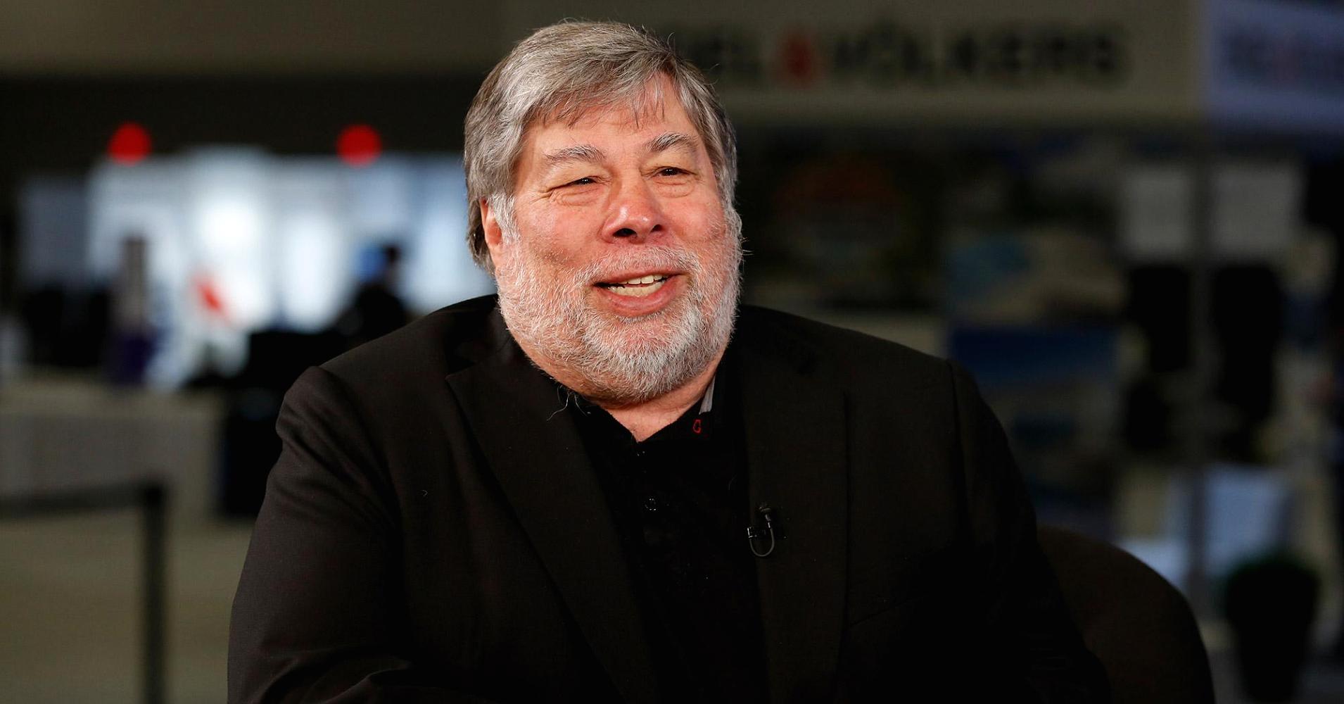 Steve Wozniak, Facebook, Apple