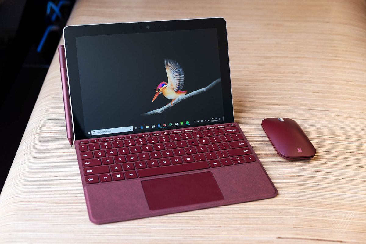 Surface Go, iPad Pro