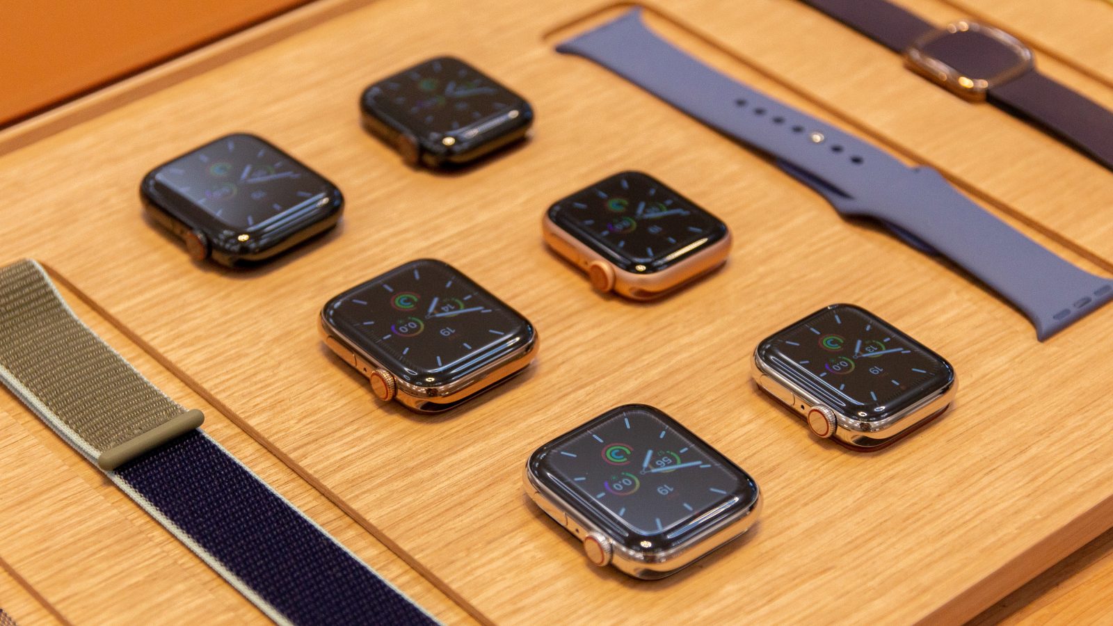 apple watch 5 in store date