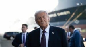 Trump Allies Profit From AI boom as White House Pushes Back On New Guardrails